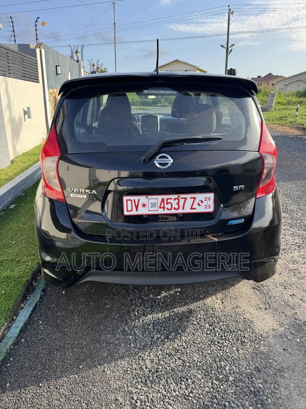 Nissan Versa 2016 Black