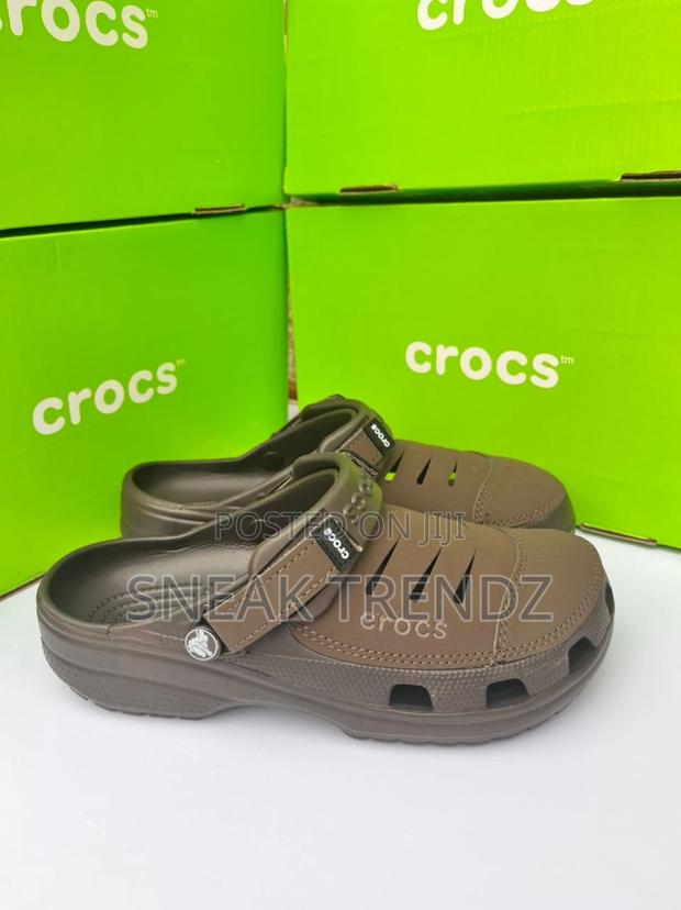 Original Top Leather Crocs Brown · Photo 3
