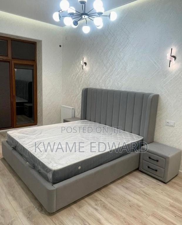 Turkeys Queen Size Bed With Mattress and Nightstand · Photo 2