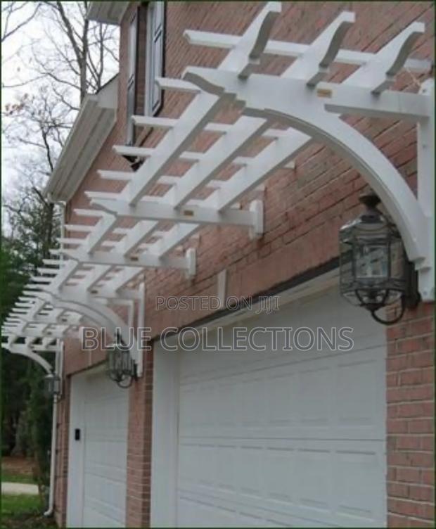 9 ×8 Automated Garage Door · Photo 2