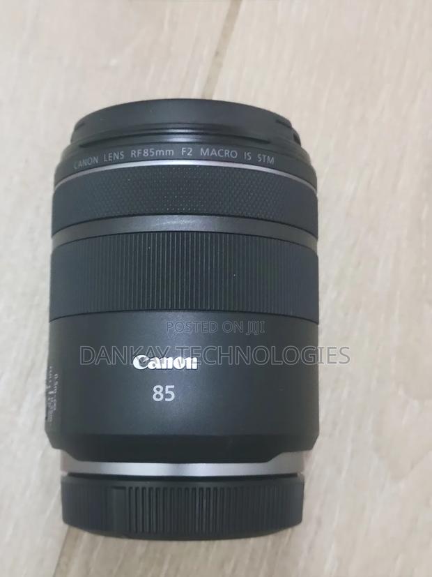 Canon Rf 85mm F/2 Macro Is Stm Lens photo 7