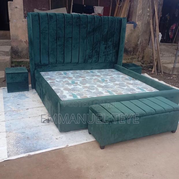 Strong Quality Queen Size Bed · Photo 4
