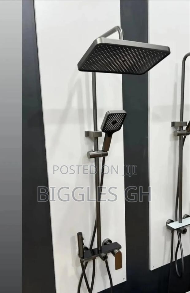 4 in 1 Executive Shower · Photo 2