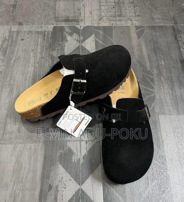 Soft Footbed Suede Leather Birkenstock - Black · Photo 3