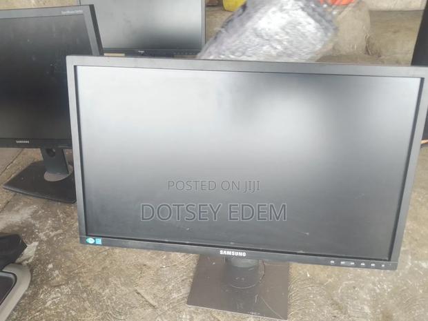 Samsung 24 Inches Monitor · Photo 4