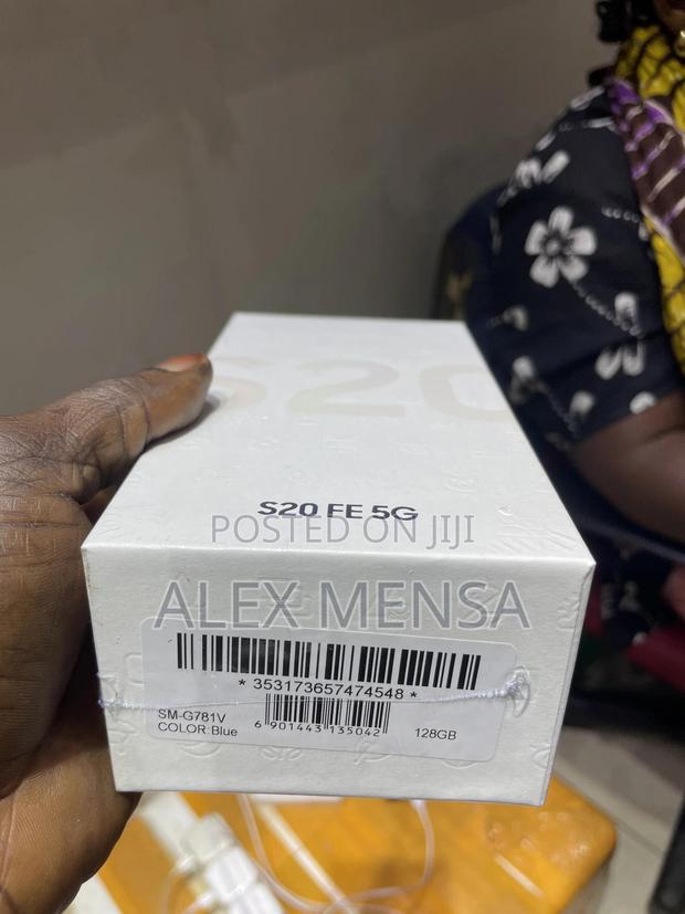 New Samsung Galaxy S20 FE 128 GB Blue