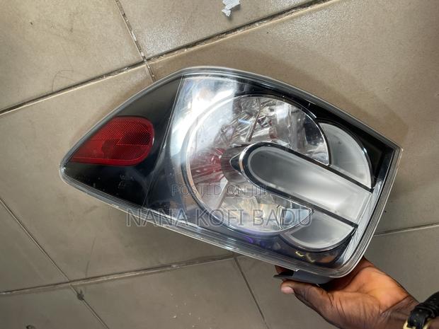 Mazda Cx7 2009-2015 Taillight Used
