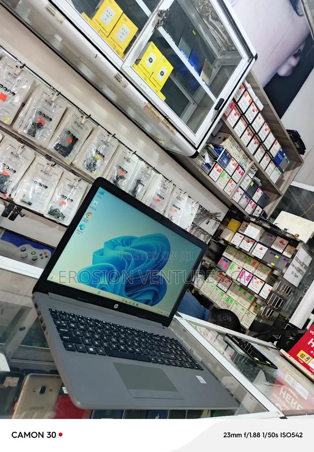 Laptop HP 250 G7 8GB AMD SSD 256GB