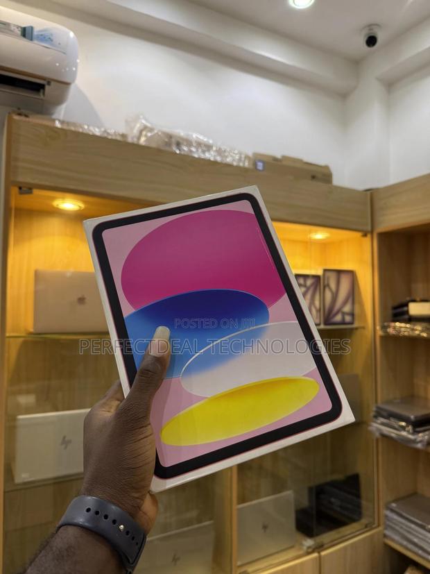 New Apple iPad (2025) 128 GB Pink
