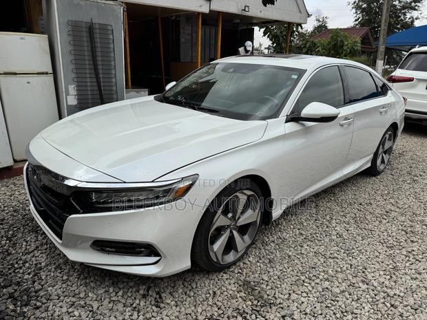 Honda Accord 2019 White