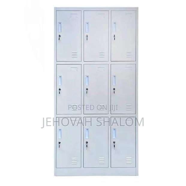 9 Door Cabinet · Photo 2