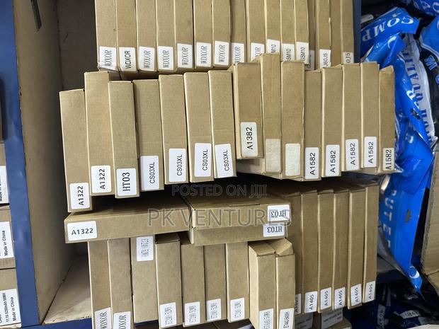 Internal Laptop Battery (From 280 to 400) · Photo 3
