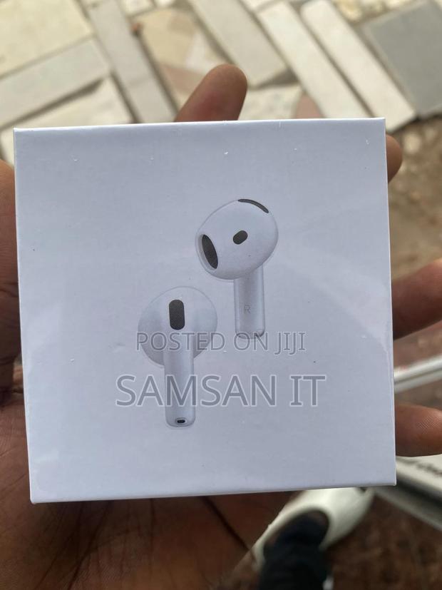 Apple Airpod 4 With Wireless Charging Case With Good Bass