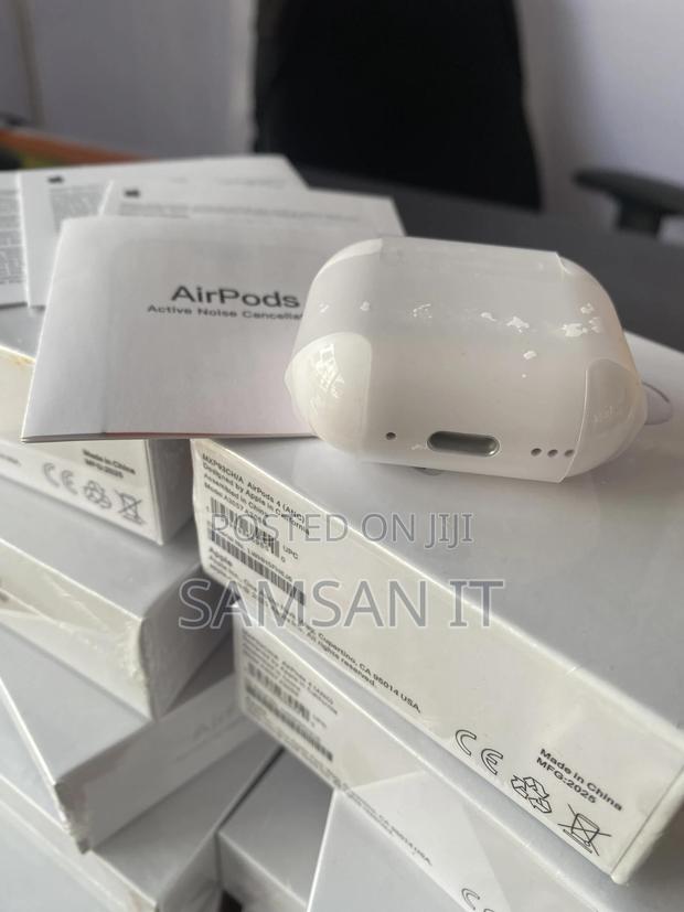 Apple Airpod 4 With Wireless Charging Case With Good Bass photo 5