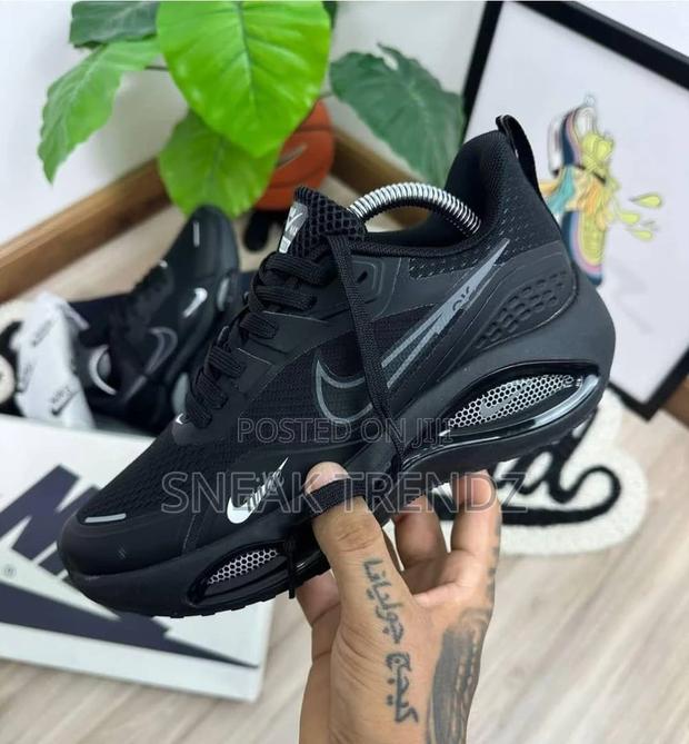 Nike Air Max Ok Runner Black · Photo 3