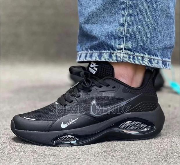 Nike Air Max Ok Runner Black · Photo 4