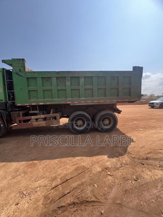 Tipper Truck for Sale photo 4