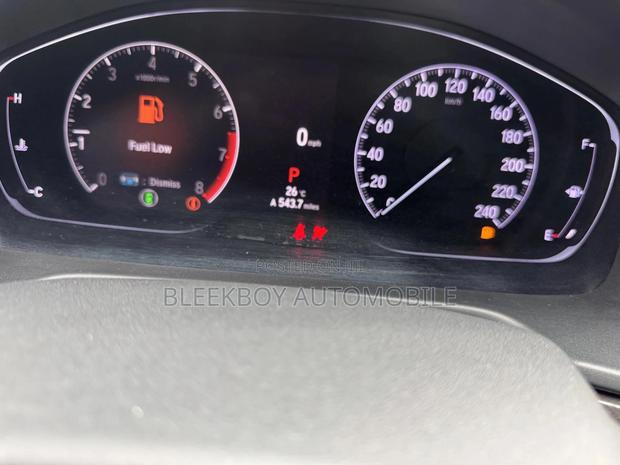Honda Accord 2019 White photo 12