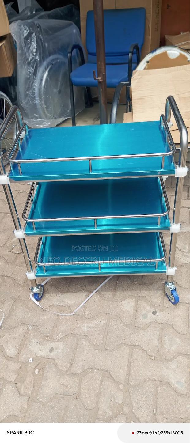 Medicine Trolley 3 Steps · Photo 2