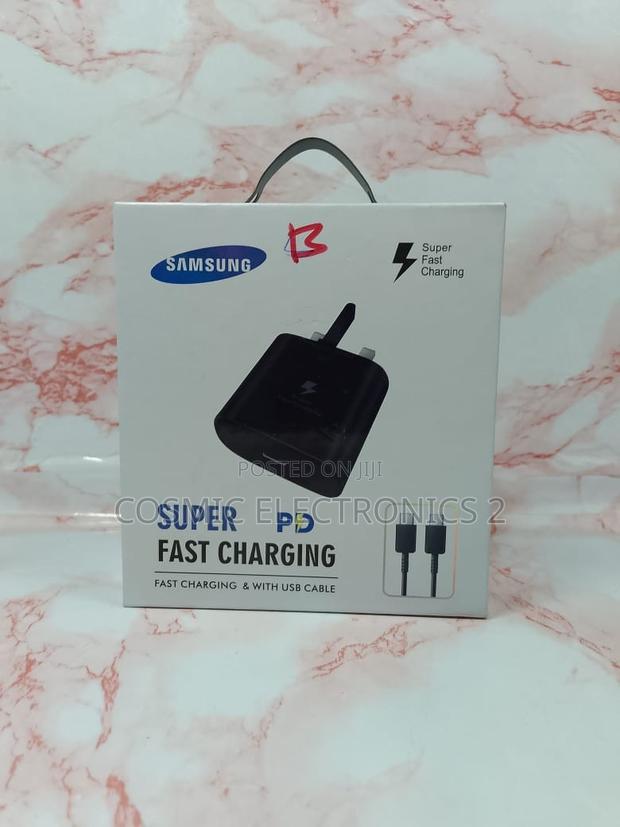 Samsung Super Pd Fast Charging Adapter With Usb-C Cable