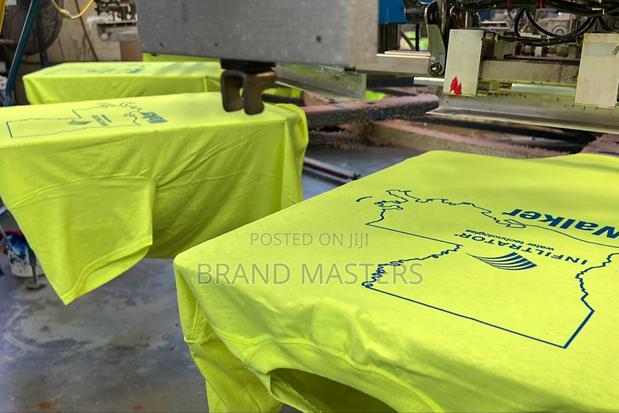 Quality T-Shirt Printing · Photo 4