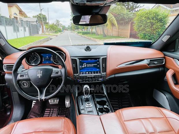 Maserati Levante S 2021 Brown photo 3