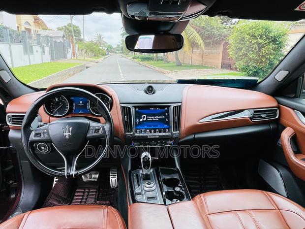Maserati Levante S 2021 Brown photo 4