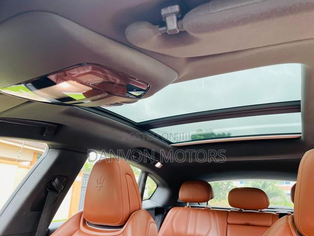 Maserati Levante S 2021 Brown photo 7