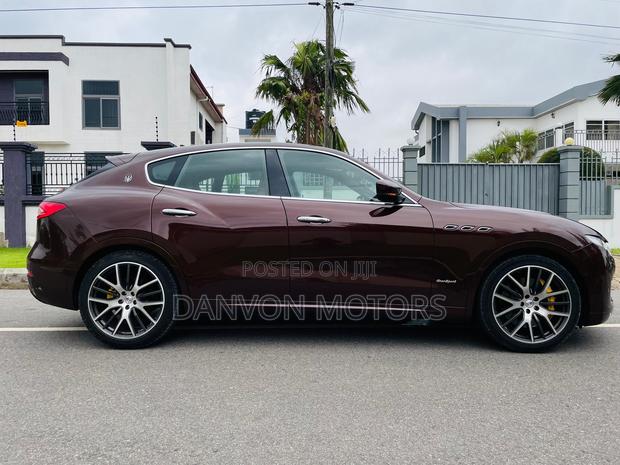 Maserati Levante S 2021 Brown photo 9