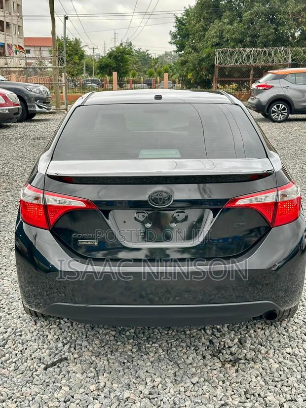 Toyota Corolla 2016 Black