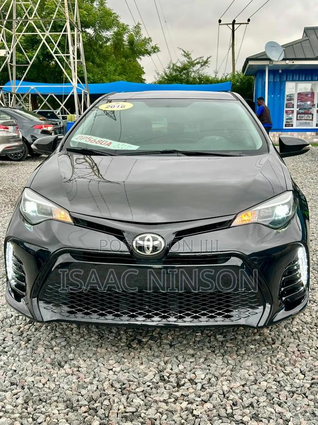 Toyota Corolla 2016 Black