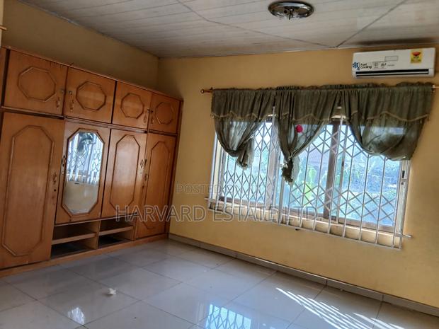 5bdrm House in Gyenyase Nahinso, Kumasi Metropolitan for sale photo 4
