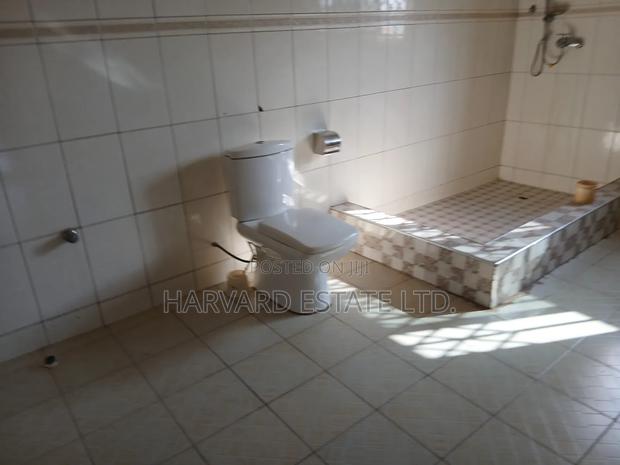 5bdrm House in Gyenyase Nahinso, Kumasi Metropolitan for sale photo 10