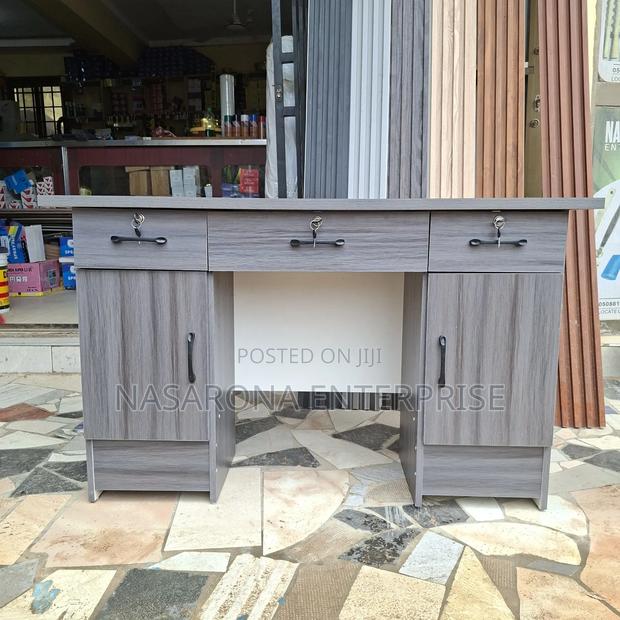 Durable Home Office Desk 117x55x75cm · Photo 4