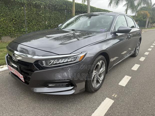 Honda Accord 2018 Gray photo 8