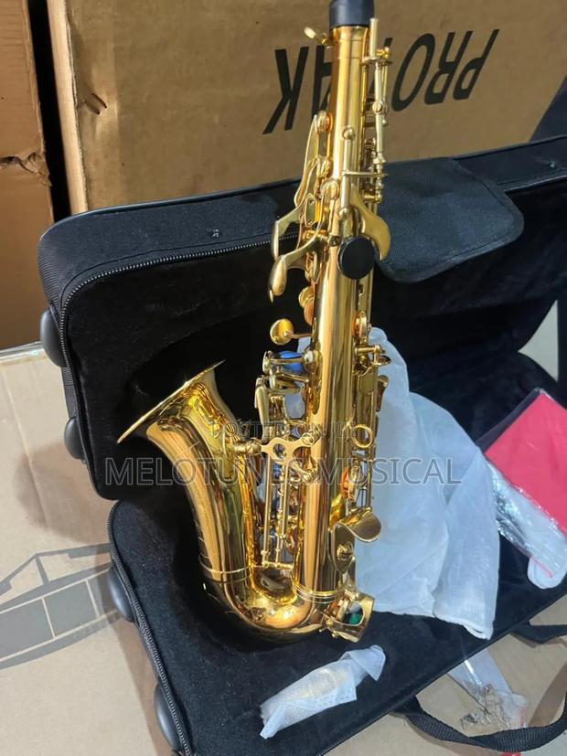 Yamaha Professional Curved Soprano Saxophone · Photo 4