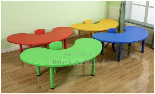 Moon Table photo 2