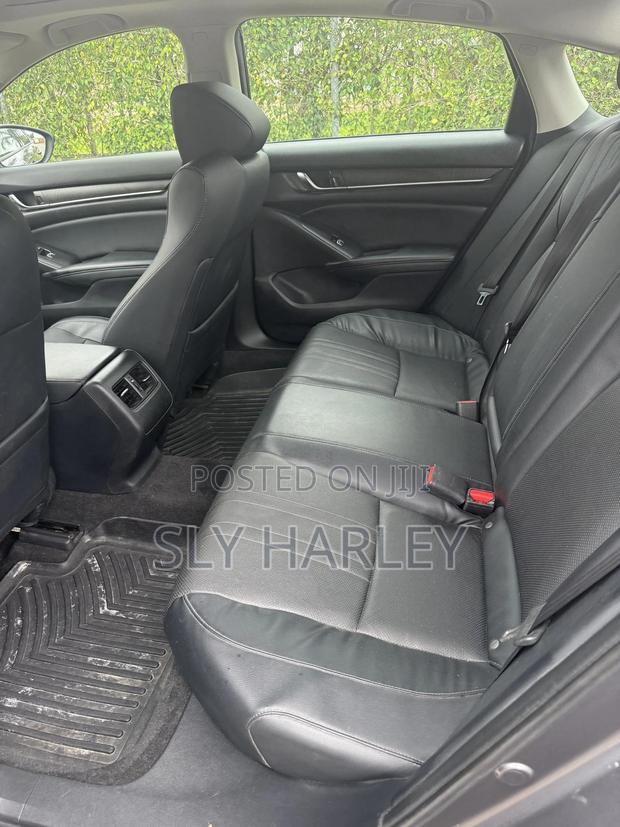 Honda Accord 2018 Gray photo 6