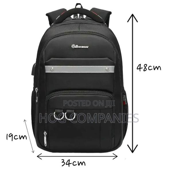 High Quality and Durable Backpack With Usb Charging Port · Photo 3