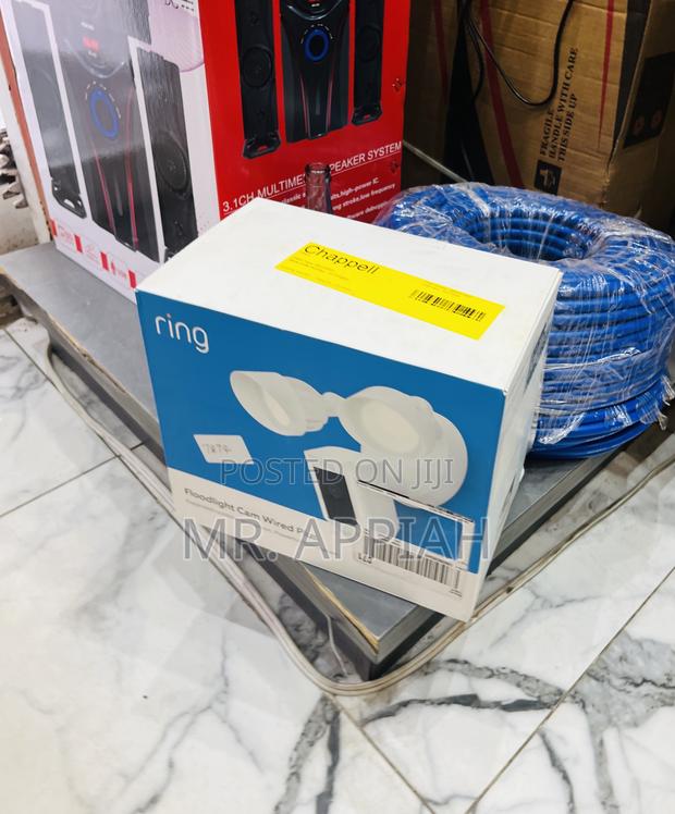 Ring Floodlight Cam Wired Plus 1080p Hd Video(White) · Photo 2