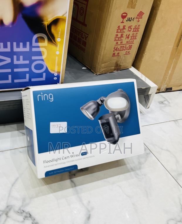 Efficiency Ring Floodlight Cam Wired Pro · Photo 2