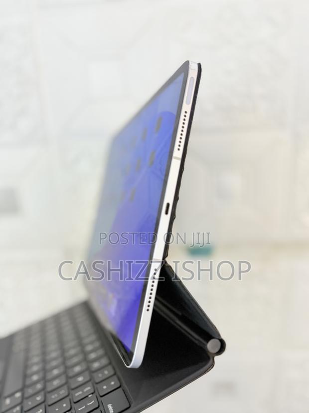 Apple iPad Pro 12.9 (2021) 256 GB Gray photo 4
