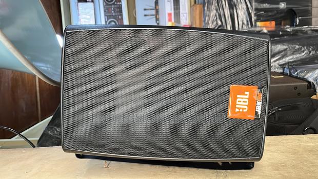 6.5" 2-Way Wall Mounted Speaker JBL · Photo 4