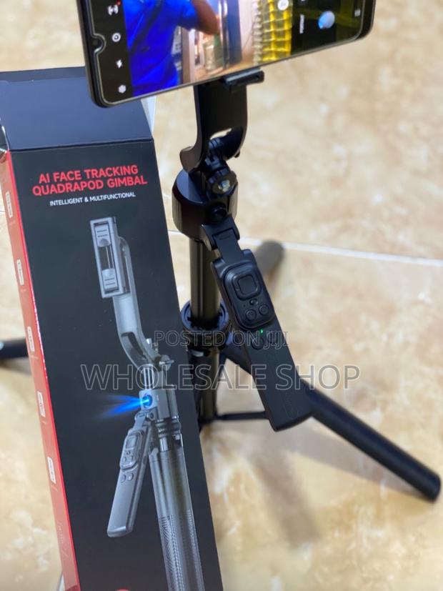 Ai Self Rotation Selfie Stick photo 3