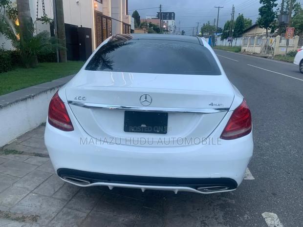 Mercedes-Benz C300 Luxury 4Matic Sedan AWD (2.0L 4cyl 7A) 2016 White