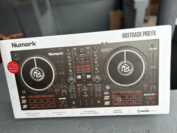 Numark Mixtrack Pro Fx · Photo 3