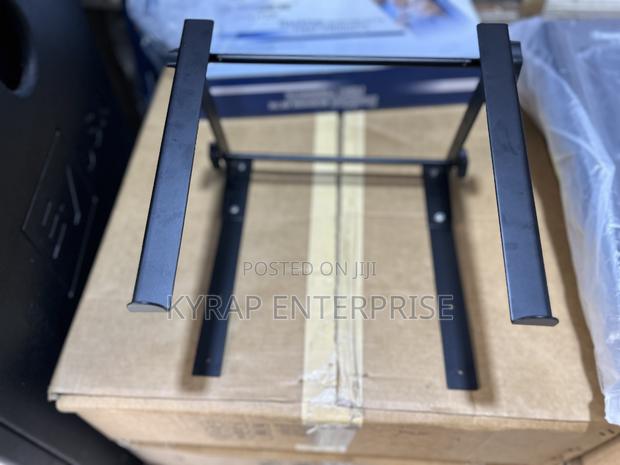Laptop Stand · Photo 3