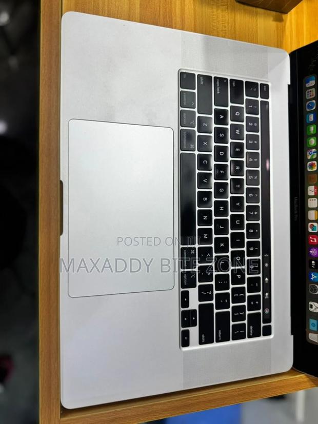 Laptop Apple MacBook Pro 2019 16GB Intel Core i7 SSD 512GB photo 2