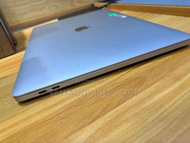 Laptop Apple MacBook Pro 2019 16GB Intel Core i7 SSD 512GB photo 4