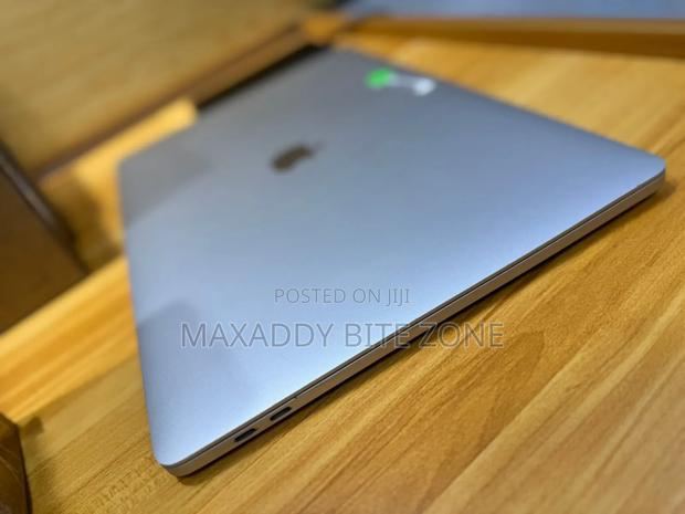 Laptop Apple MacBook Pro 2019 16GB Intel Core i7 SSD 512GB photo 5
